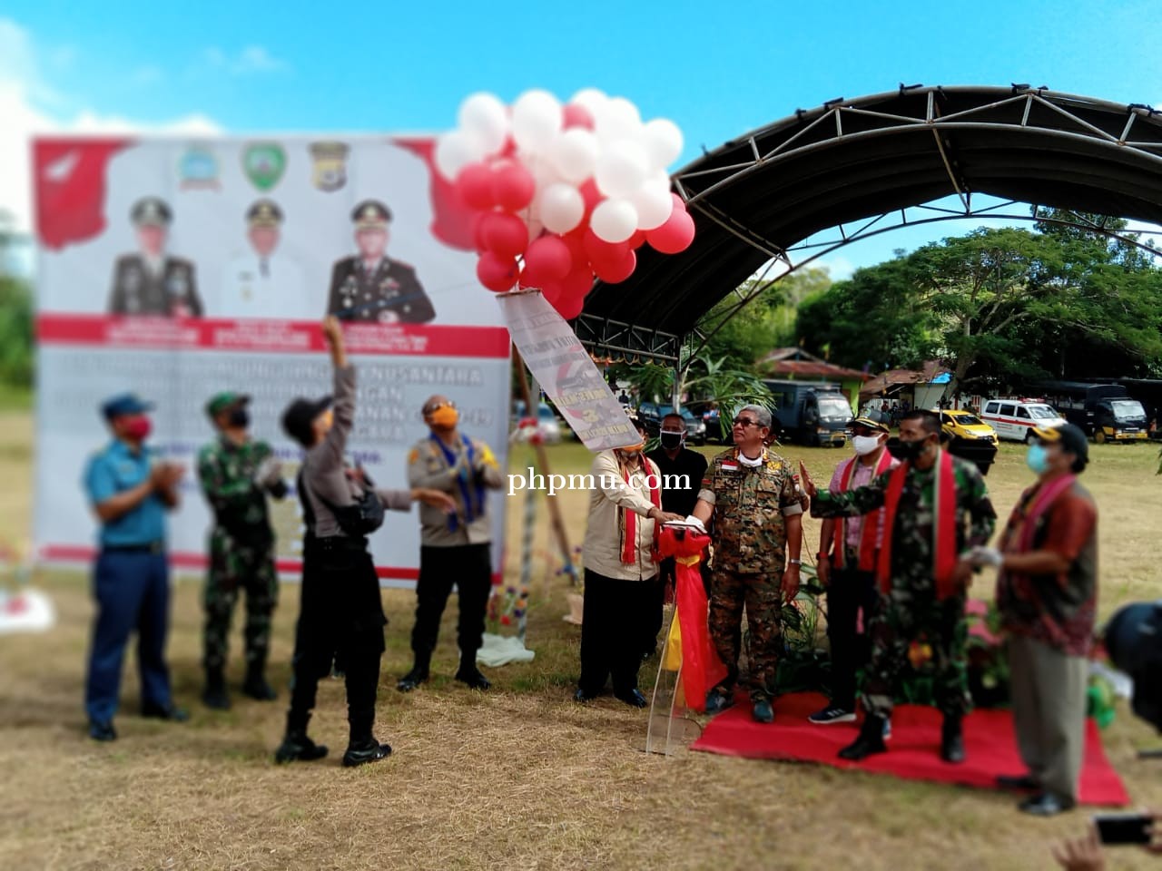 Bupati Malra Hadiri HUT Bhayangkara dan Pencanangan Kampung Tangguh