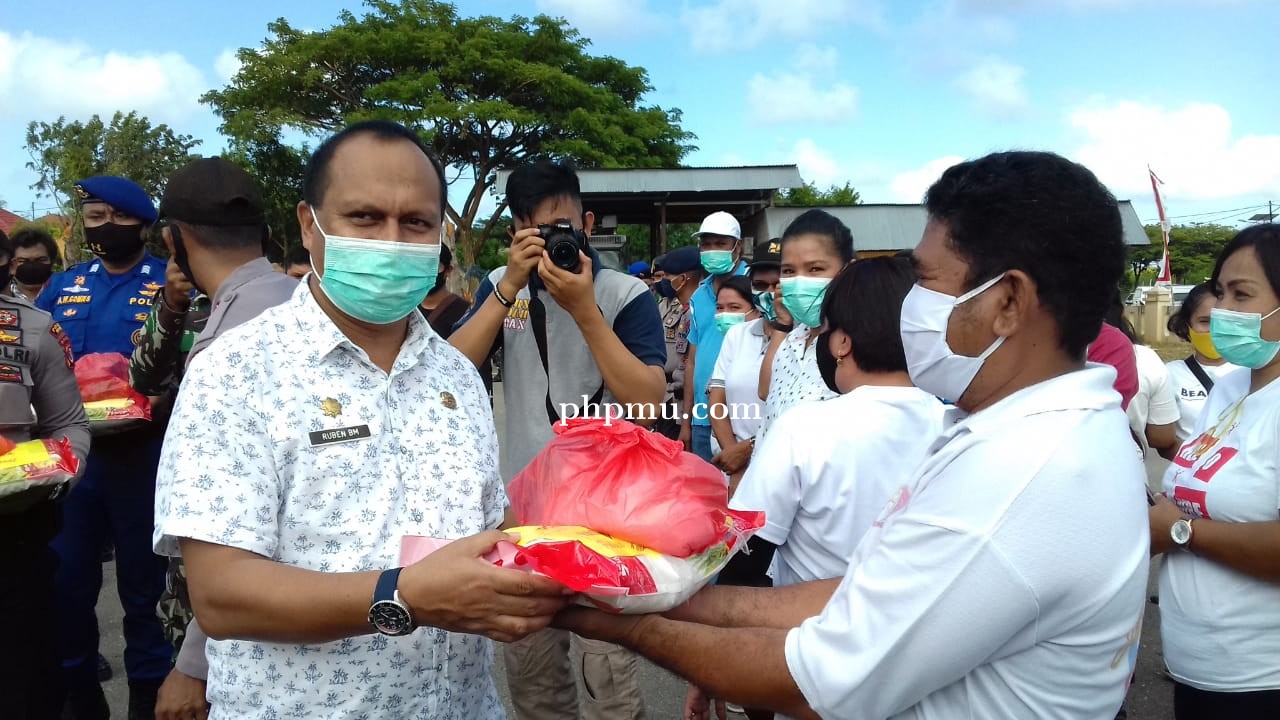 Sekda KKT Hadiri Bhakti Sosial Jelang HUT Bhayangkara