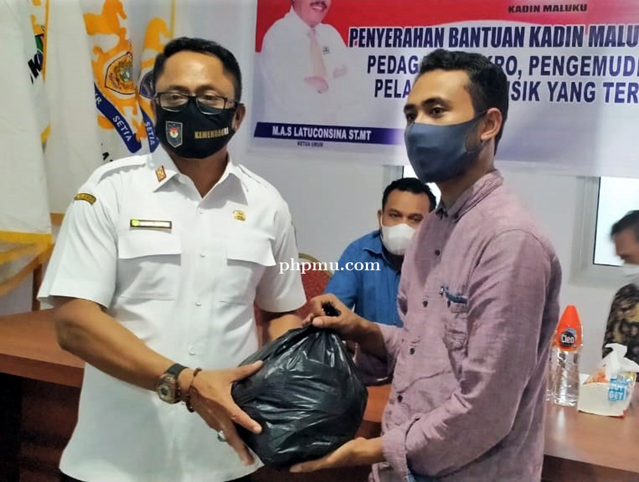 Kadin Maluku bantu penanganan COVID-19