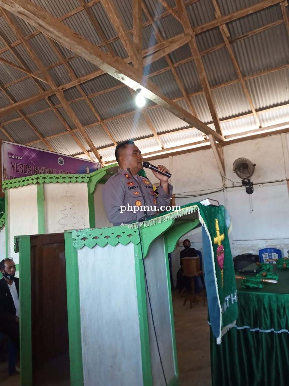 Wakapolres MBD sosialisasi Kamtibmas di Gereja Maranatha Desa klis 