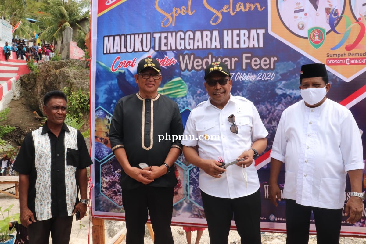 Gubernur Maluku Letakkan Batu Pertama pembangunan SMK Perikanan Malra 