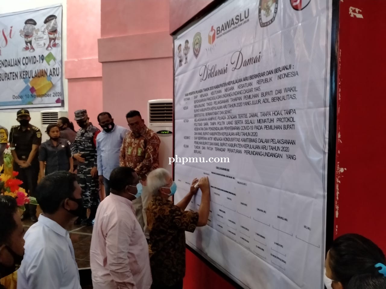 Komisioner Bawaslu RI Hadiri Deklarasi Pilkada Damai Aru