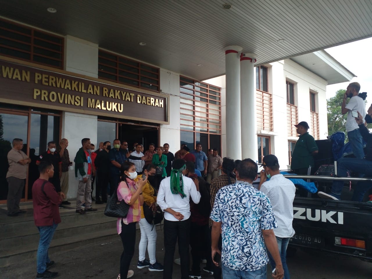 Datangi DPRD Maluku Bongkar Korupsi Puluhan Miliar Rupiah