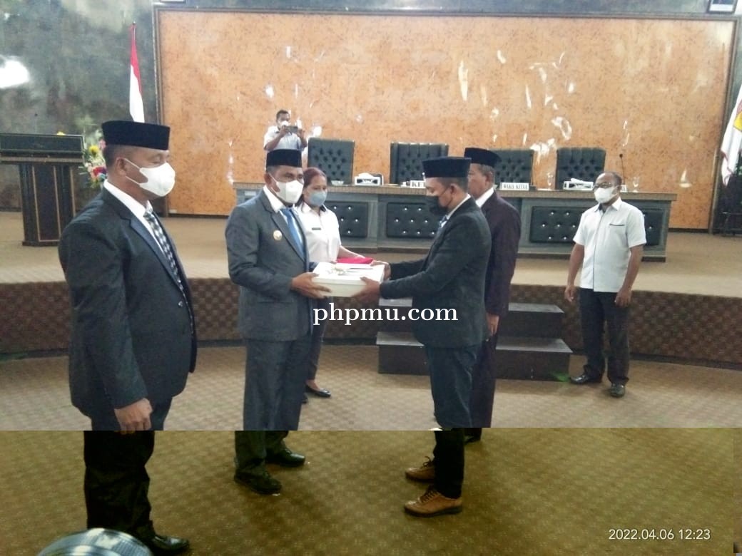 DPRD Gelar Paripurna Usulan Pemberhentian Masa Akhir Jabatan Bupati & Wakil Bupati SBB 2017-2022