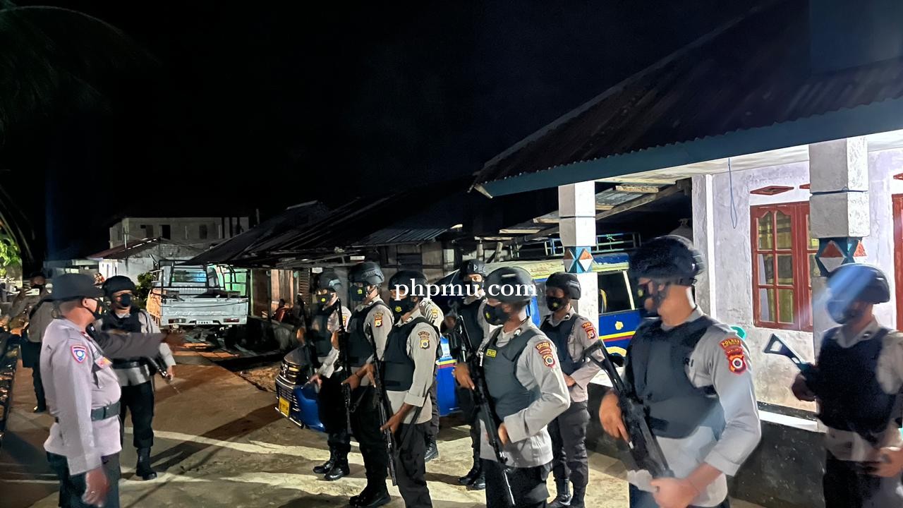 Sianressy , Dasfamudi Pimpin Personil Gabungan Polri Gelar Patroli di Desa Watmuri