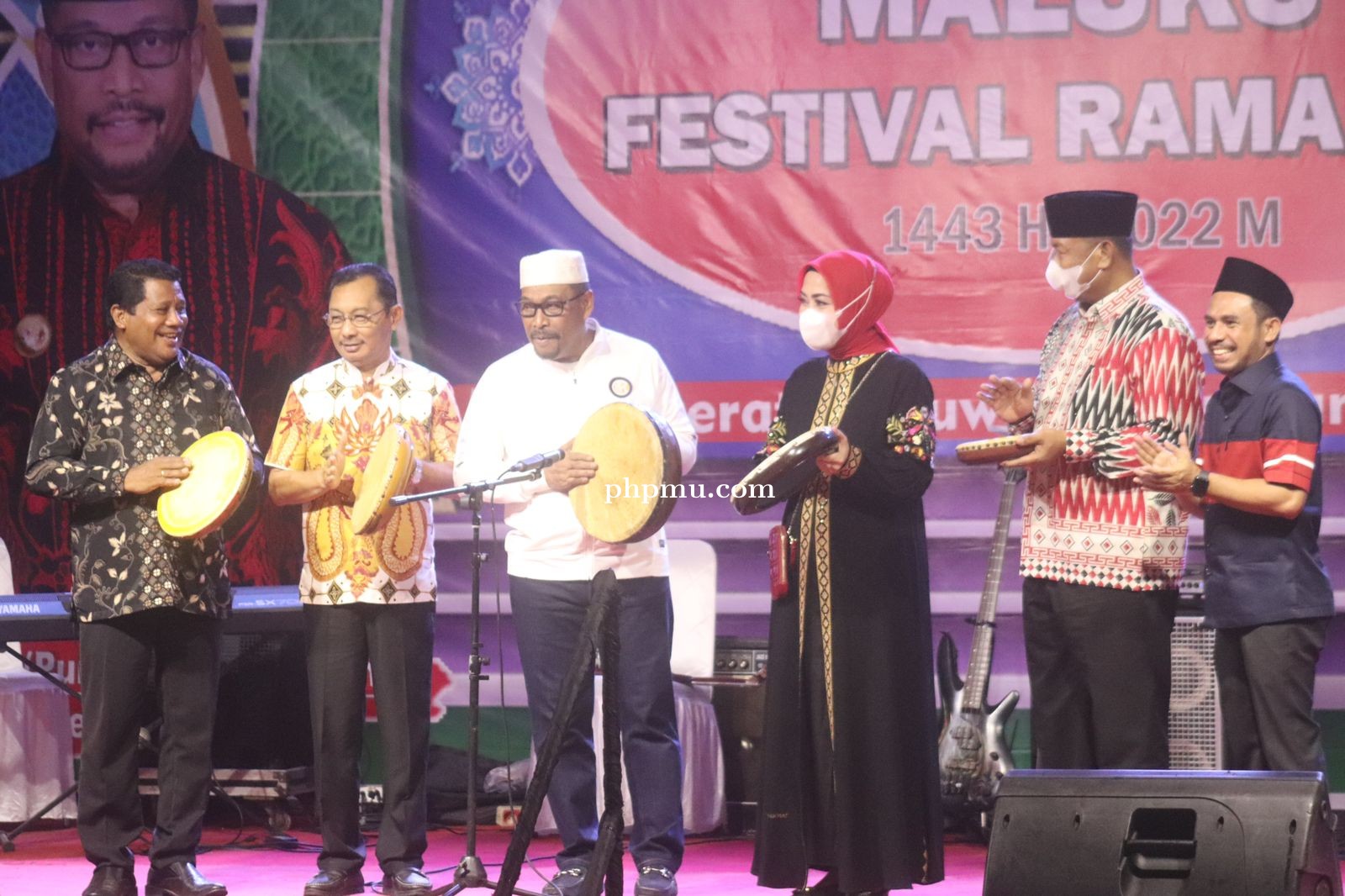 Gubernur Membuka Secara Resmi festival MAFERA
