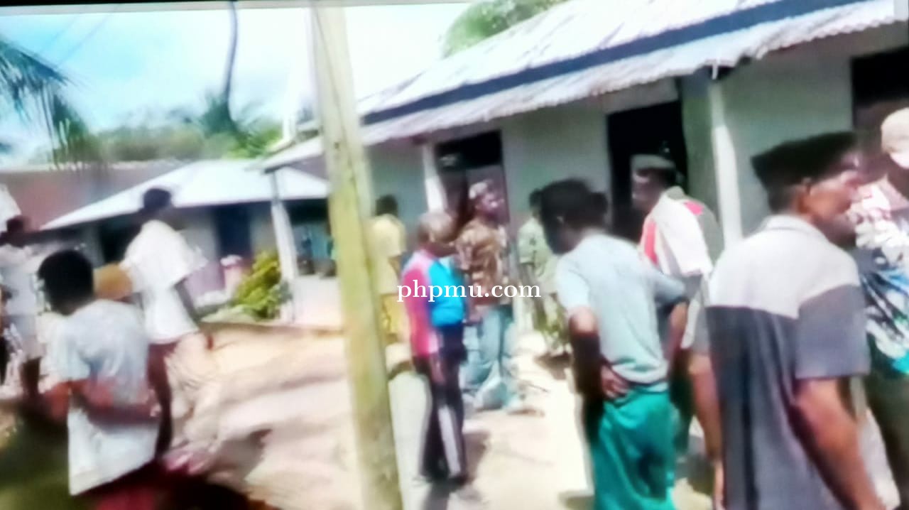 Tolak BLT 2022, Warga Desa Waria Tuntut Pembagian BLT 2021