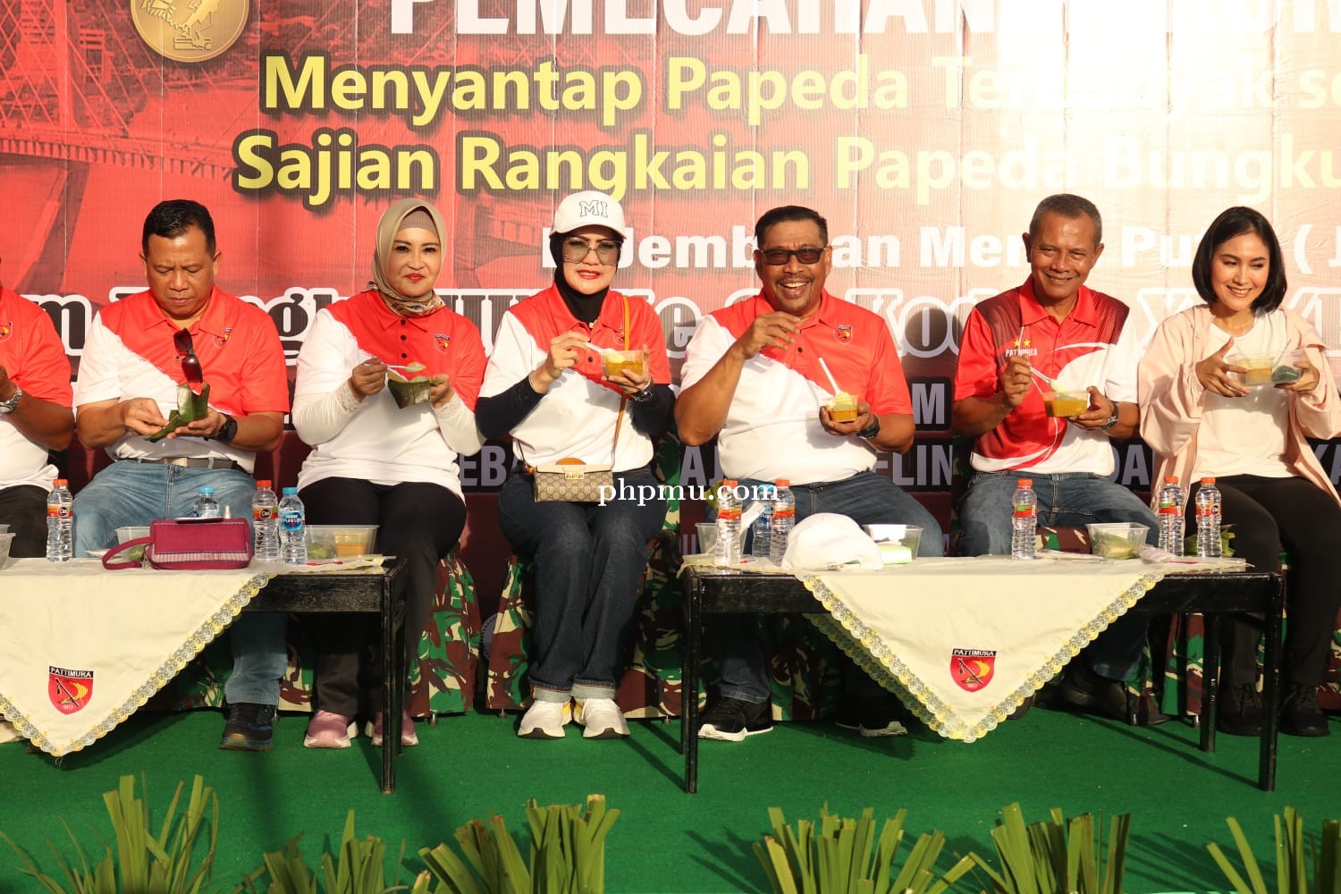 Biasa pada Pemecahan Rekor MURI Santap Papeda